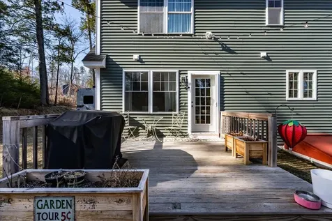 12 Freedom Way Barrington NH 03825