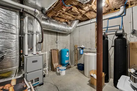 12 Freedom Way Barrington NH 03825