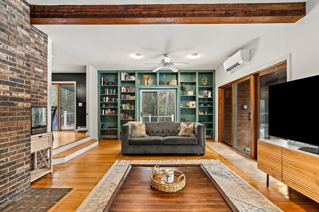 12 Dudley Road Brentwood NH 03833