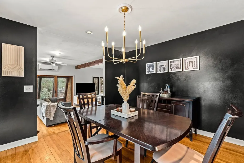 12 Dudley Road Brentwood NH 03833