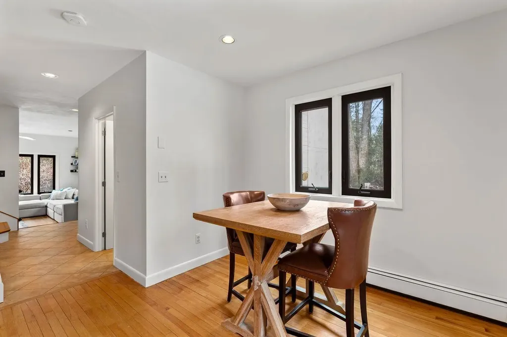 12 Dudley Road Brentwood NH 03833