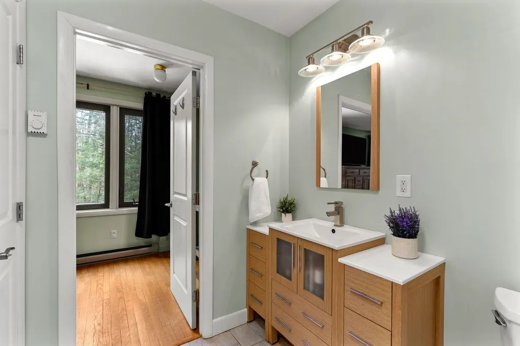 12 Dudley Road Brentwood NH 03833