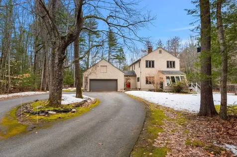 12 Dudley Road Brentwood NH 03833