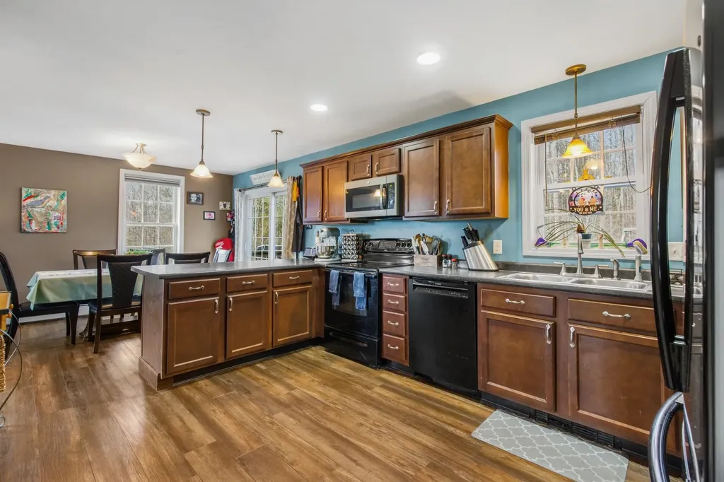 26 Cedar Creek Barrington NH 03825