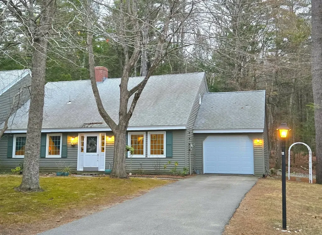 12 Laurel Circle Wolfeboro NH 03894