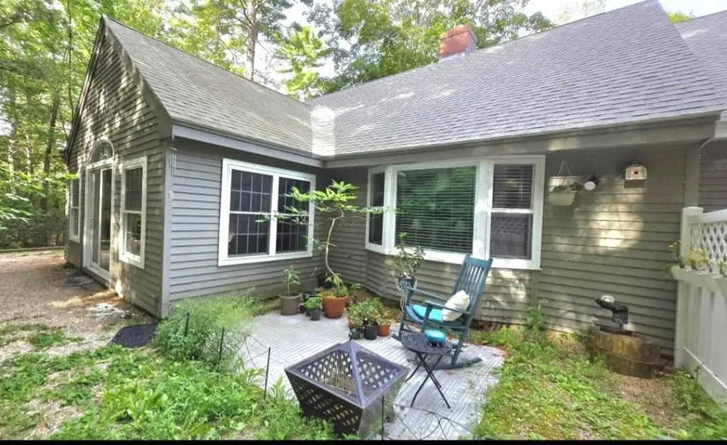 12 Laurel Circle Wolfeboro NH 03894