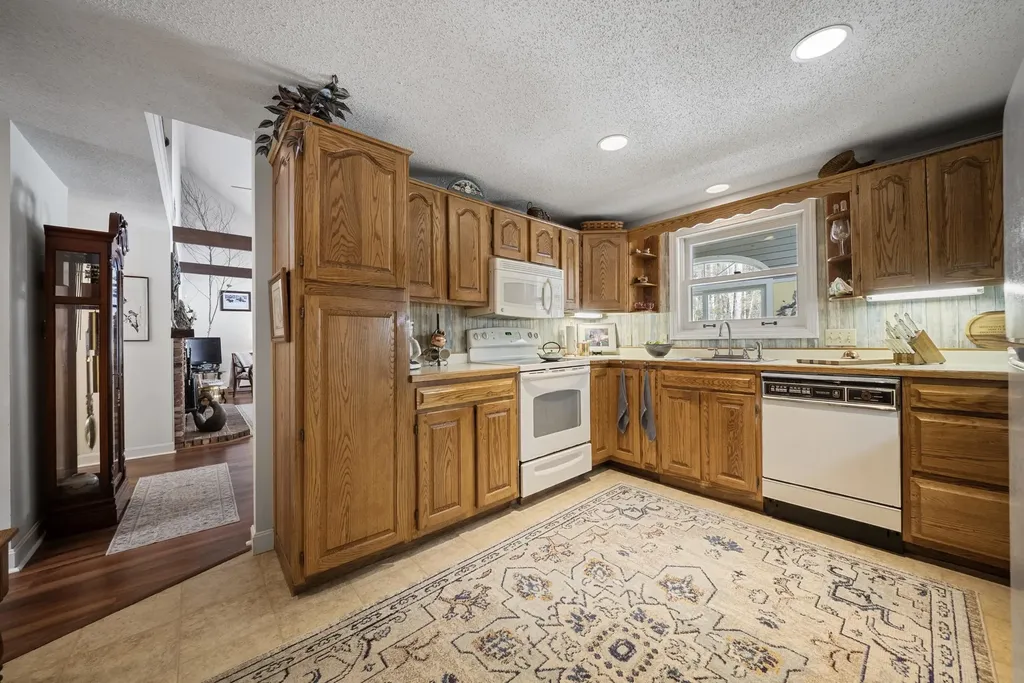 12 Laurel Circle Wolfeboro NH 03894