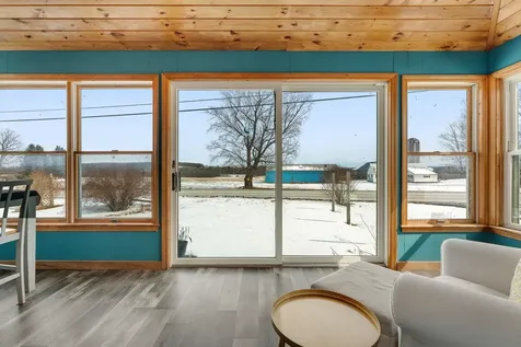 247 Us Route 2 Grand Isle VT 05458