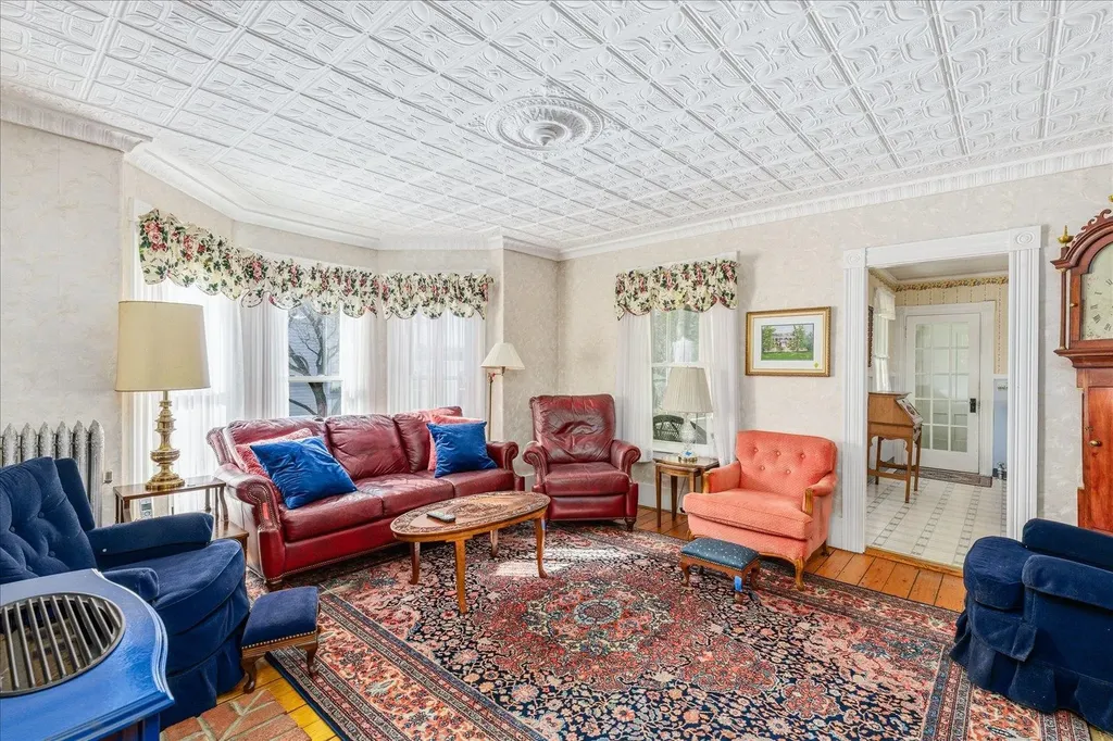 22 Gilsum Street Keene NH 03431