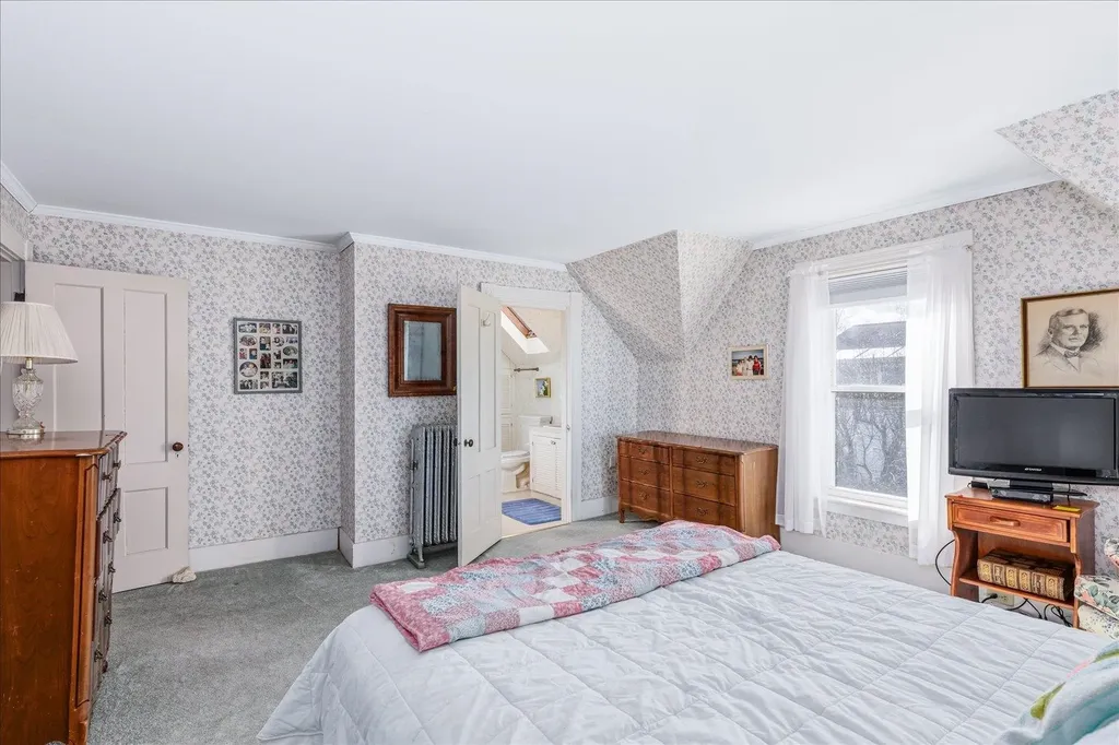 22 Gilsum Street Keene NH 03431