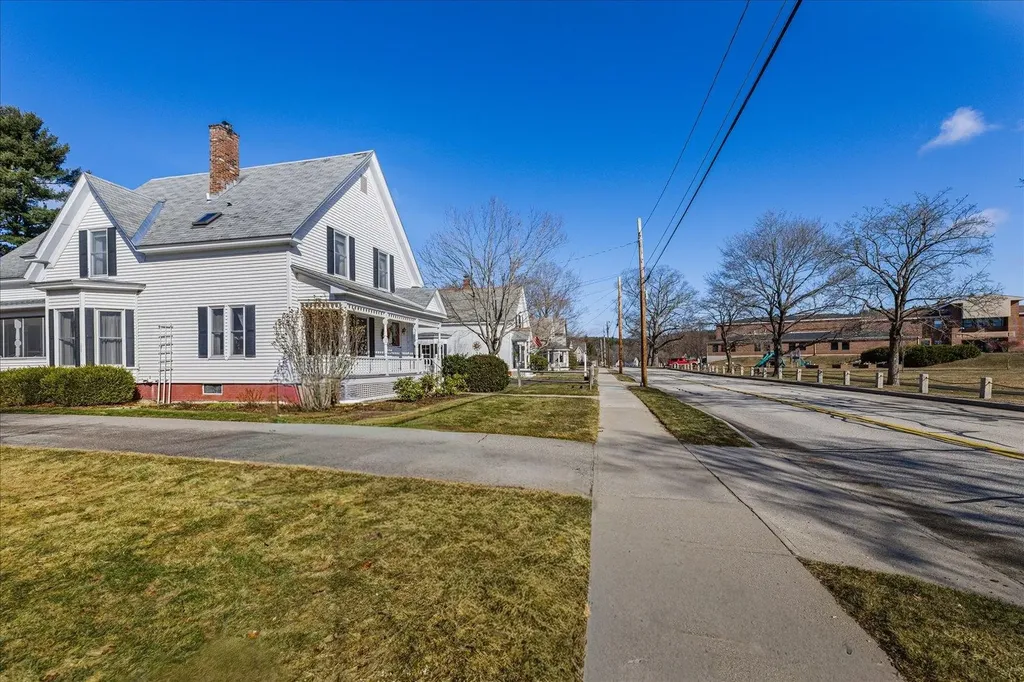 22 Gilsum Street Keene NH 03431