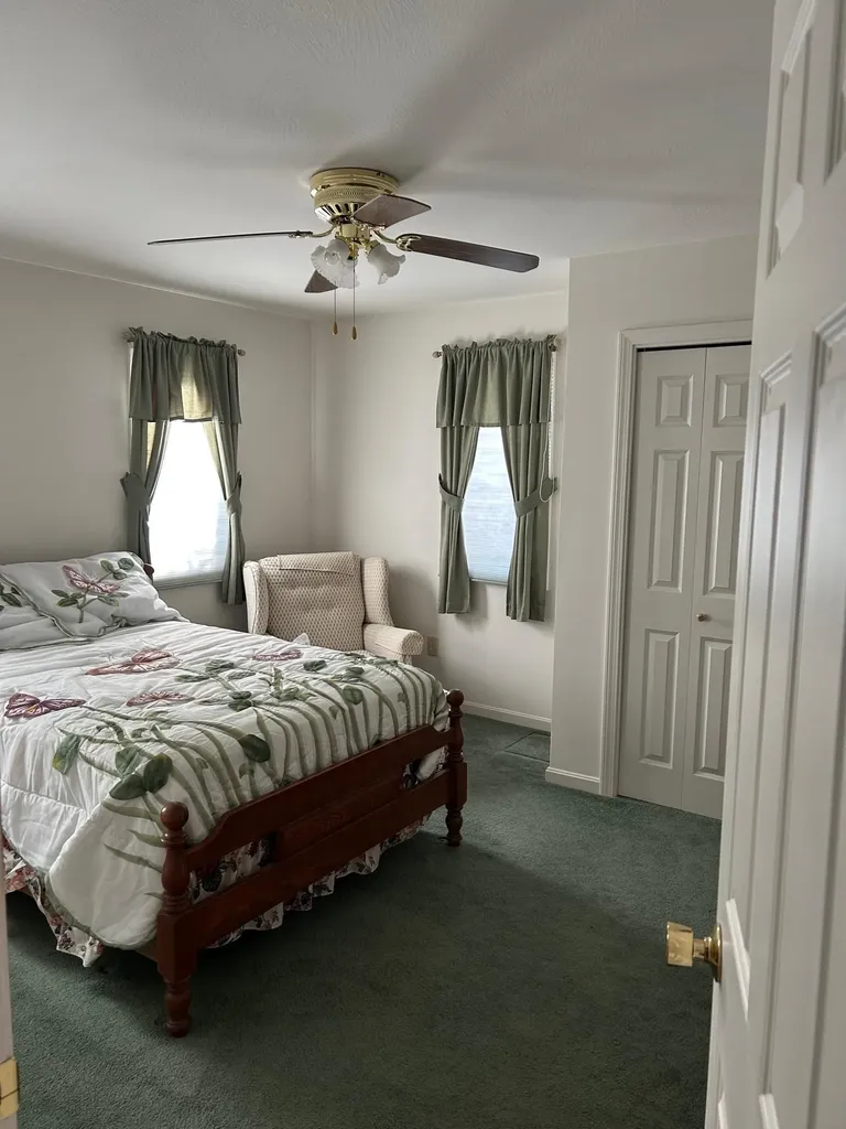 5 Ledgeview Way Plymouth NH 03264