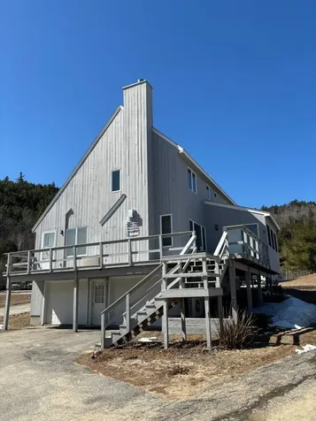 5 Ledgeview Way Plymouth NH 03264