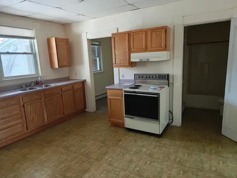 75 W Main Street Littleton NH 03561