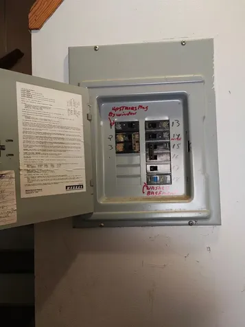 75 W Main Street Littleton NH 03561