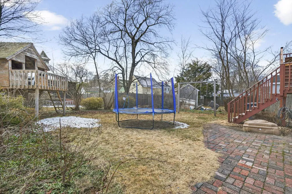 31 Lincoln Avenue Nashua NH 03060
