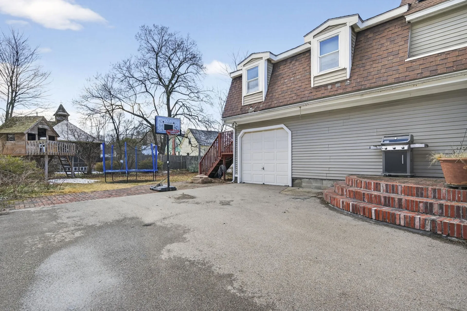 31 Lincoln Avenue Nashua NH 03060