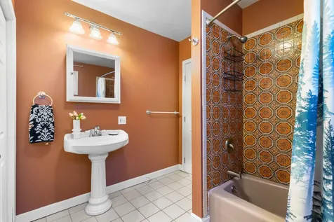 31 Lincoln Avenue Nashua NH 03060