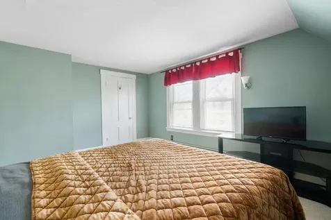31 Lincoln Avenue Nashua NH 03060