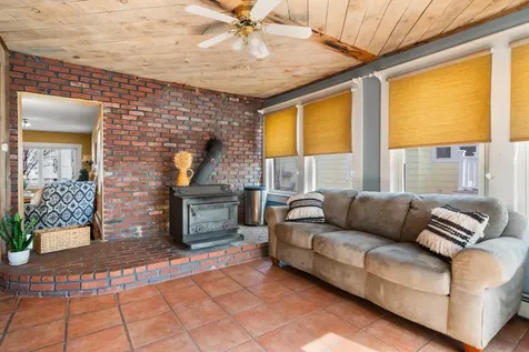 31 Lincoln Avenue Nashua NH 03060