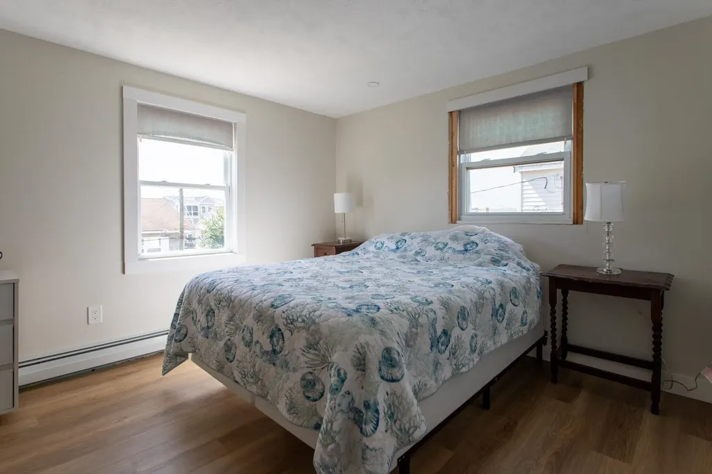 60 Plymouth Street Hampton NH 03842