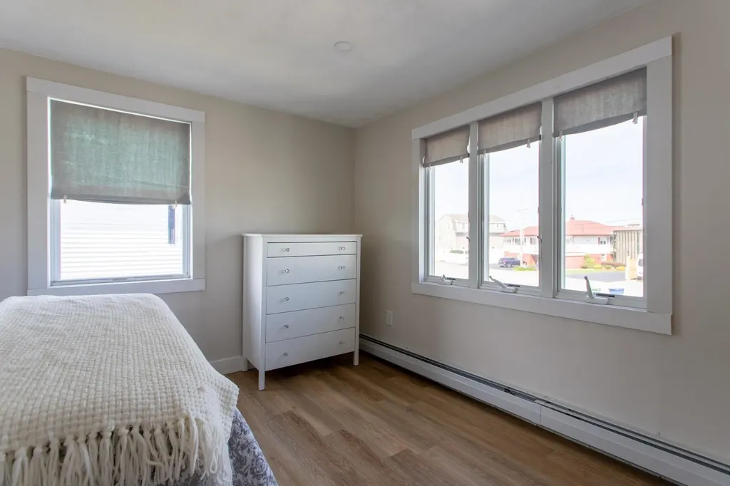 60 Plymouth Street Hampton NH 03842