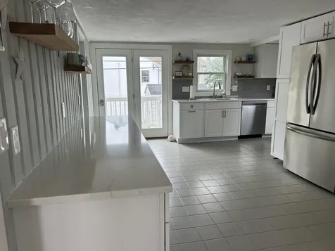 60 Plymouth Street Hampton NH 03842