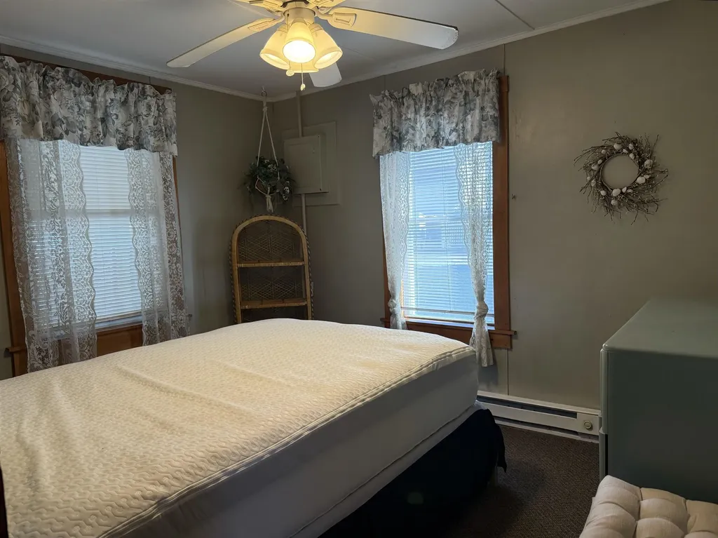 5 Tenth Street Hampton NH 03842