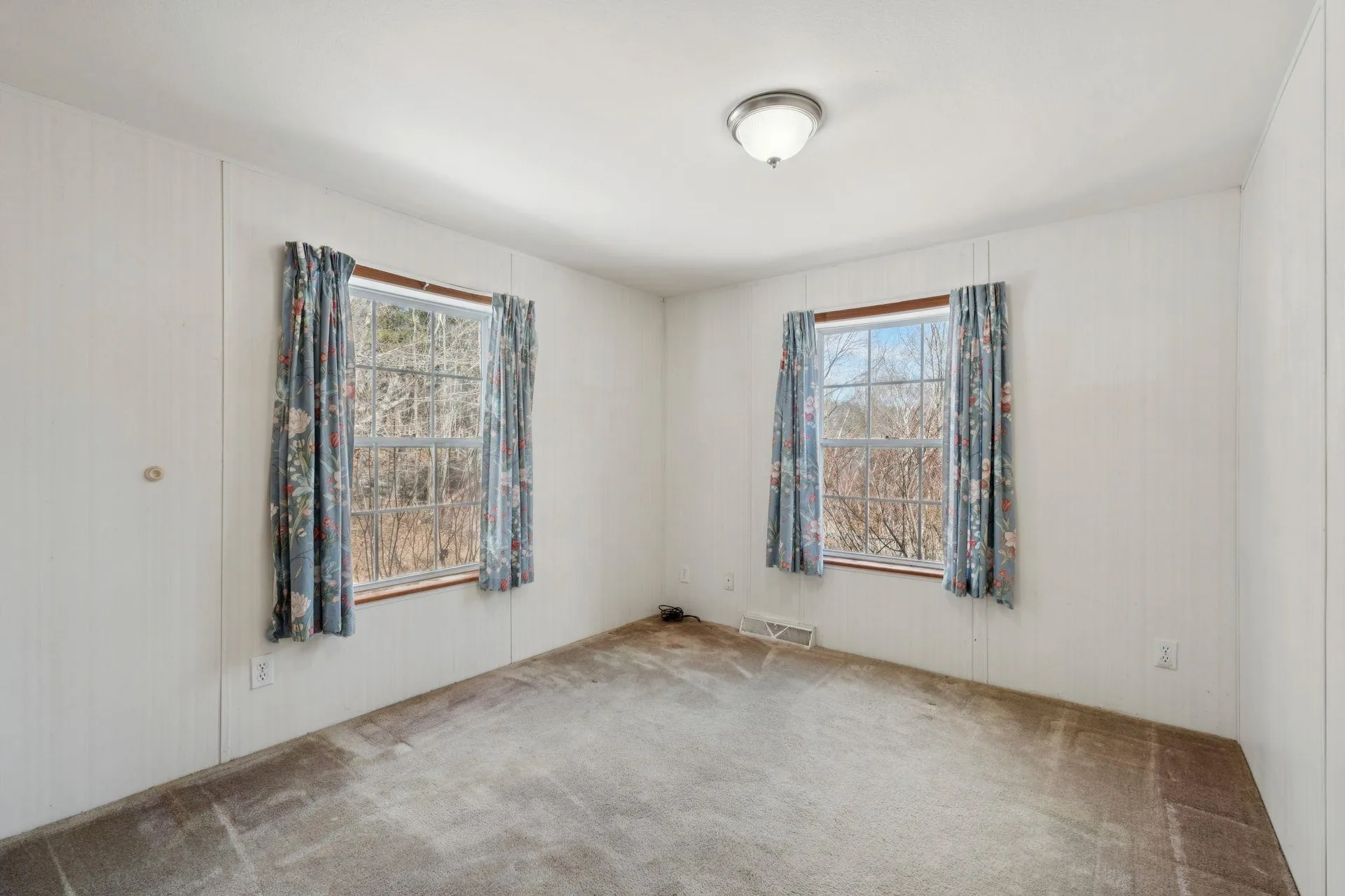 7 Best Road Hartland VT 05048