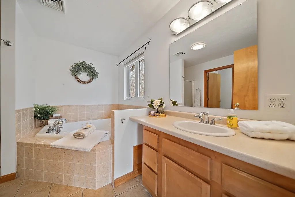 138 Birch Drive Rindge NH 03461