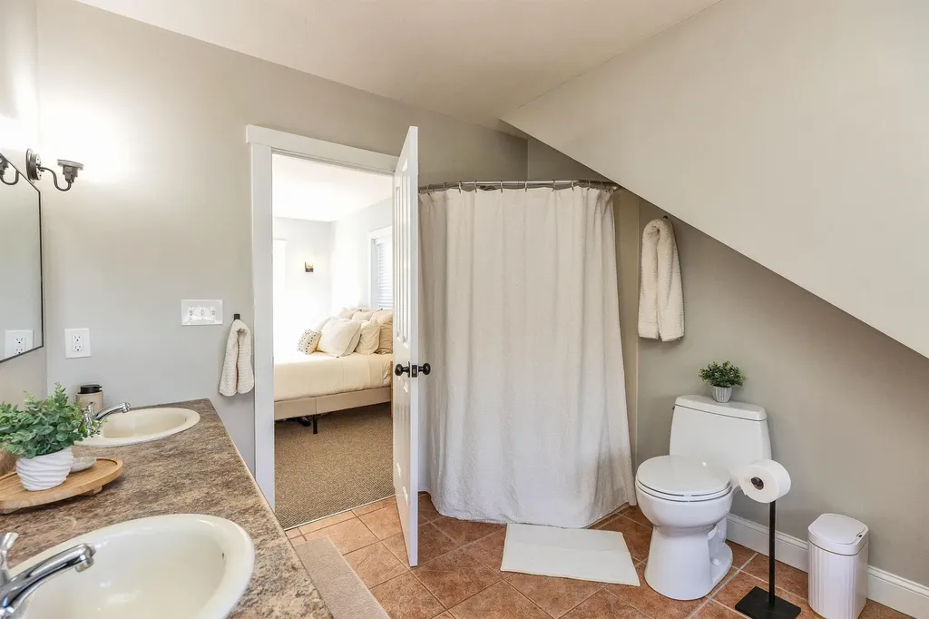 189 Byam Road New Boston NH 03070