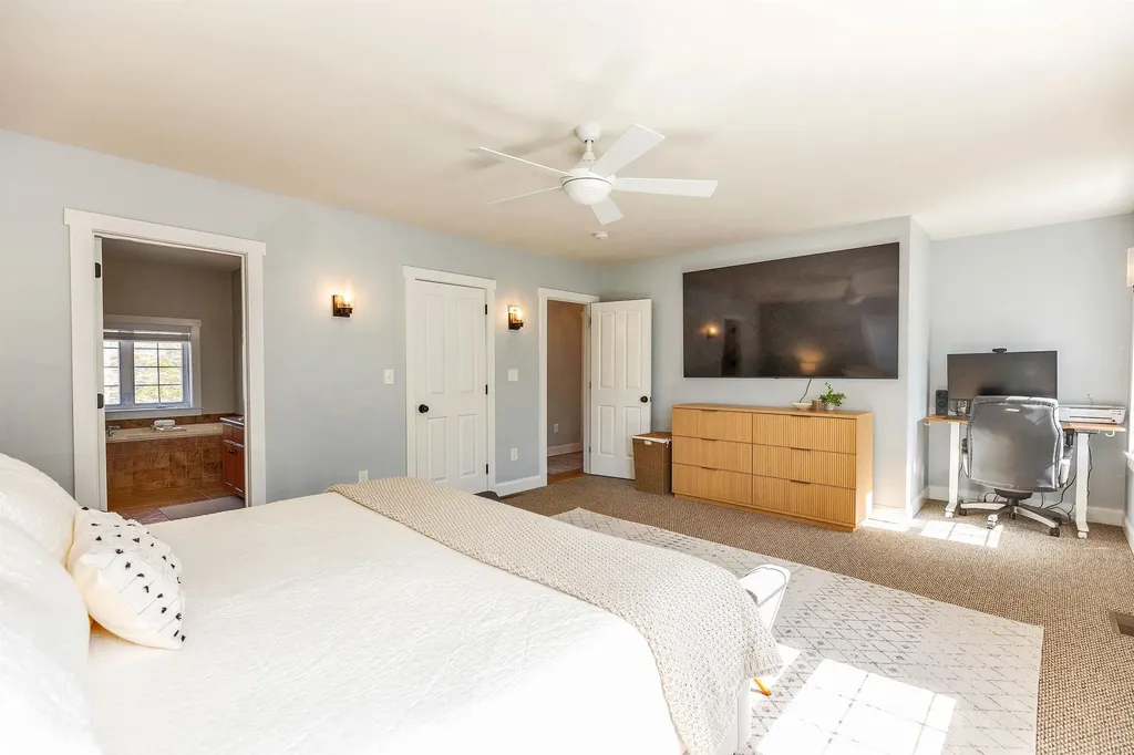 189 Byam Road New Boston NH 03070