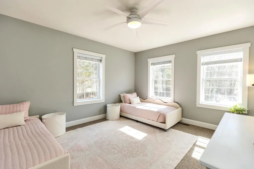 189 Byam Road New Boston NH 03070