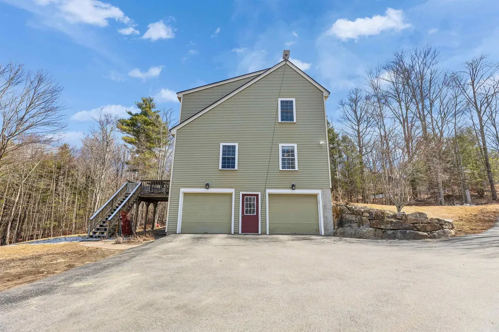 189 Byam Road New Boston NH 03070