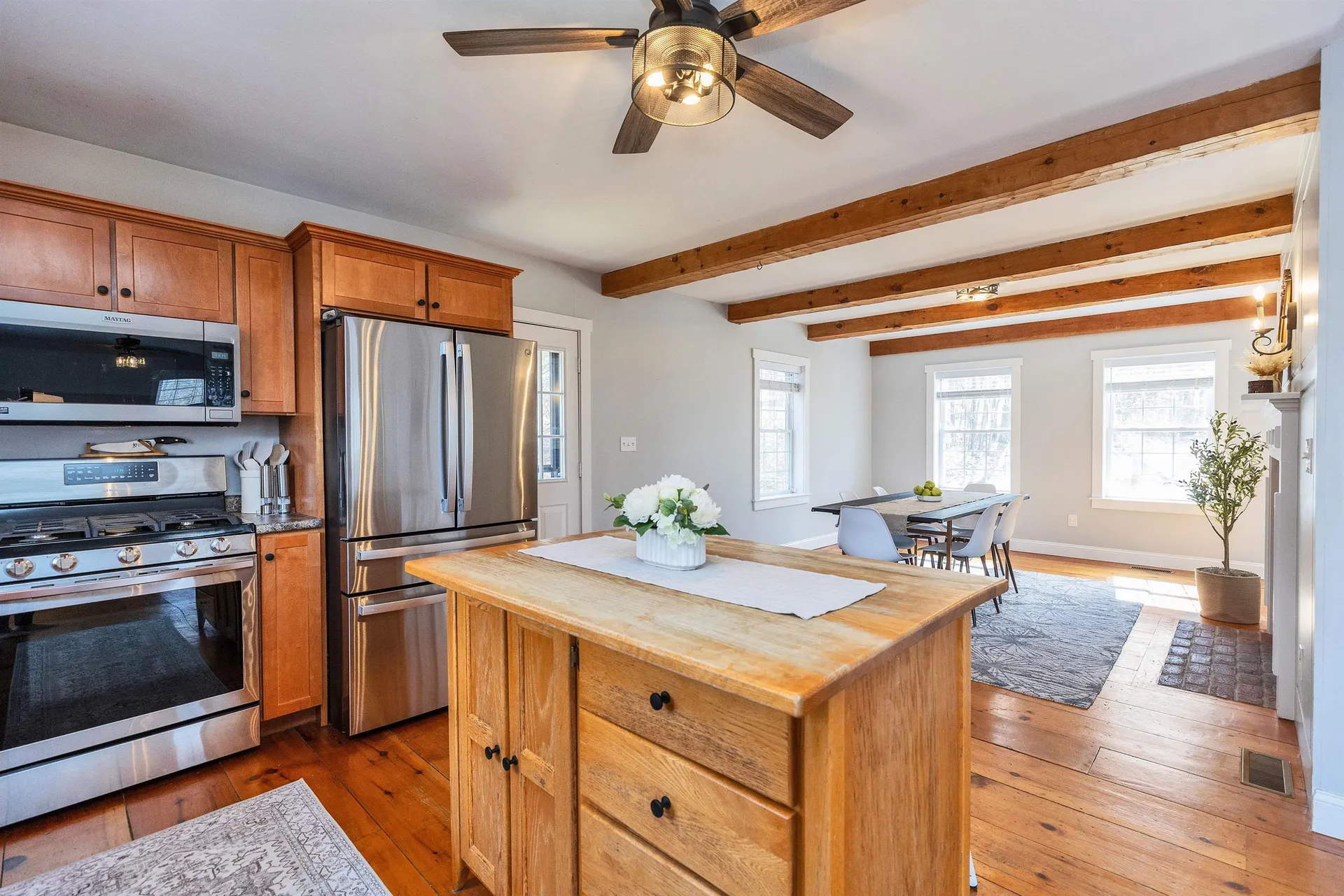 189 Byam Road New Boston NH 03070