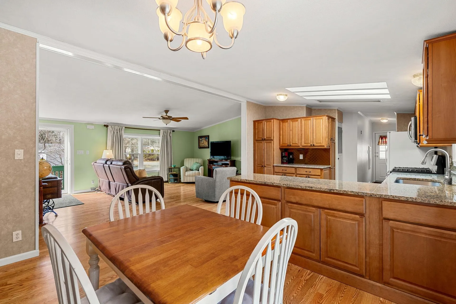 11 Magnolia Lane Belmont NH 03220