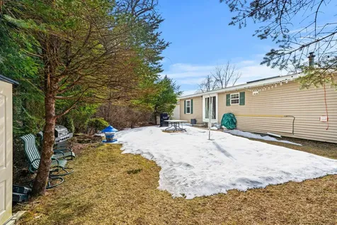 11 Magnolia Lane Belmont NH 03220