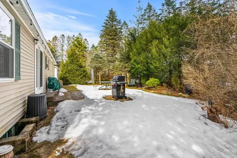 11 Magnolia Lane Belmont NH 03220
