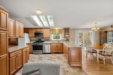 11 Magnolia Lane Belmont NH 03220