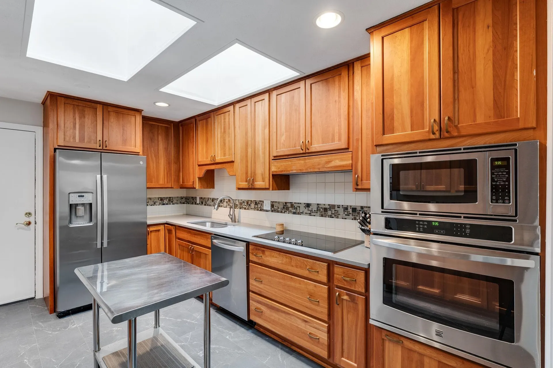 25 Pinewood Village Road Lebanon NH 03784