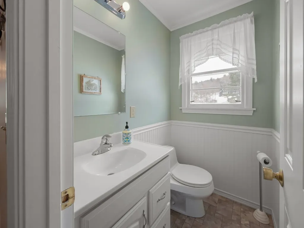 1490 Pucker Street Stowe VT 05672