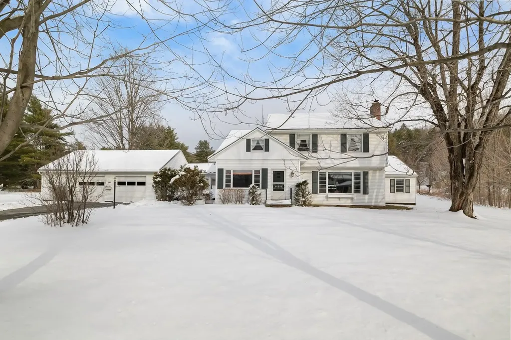 1490 Pucker Street Stowe VT 05672