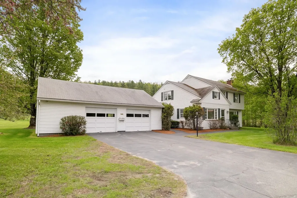 1490 Pucker Street Stowe VT 05672