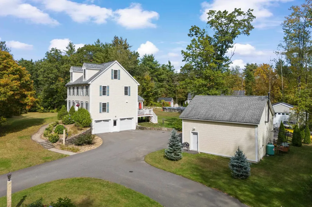 2 Hall Avenue Salem NH 03079