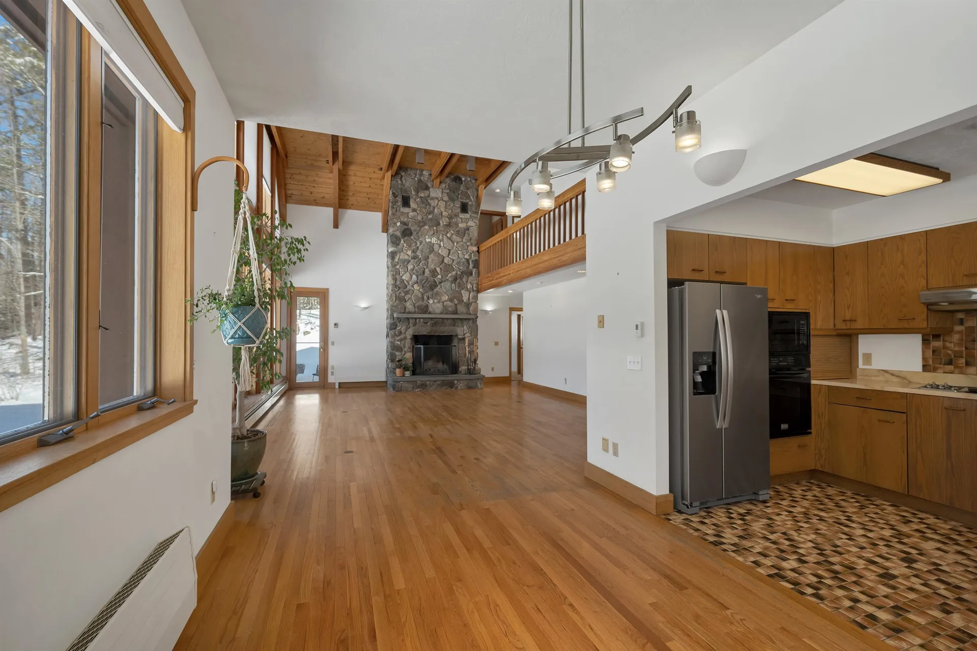 37 O'connor Lane Albany NH 03818