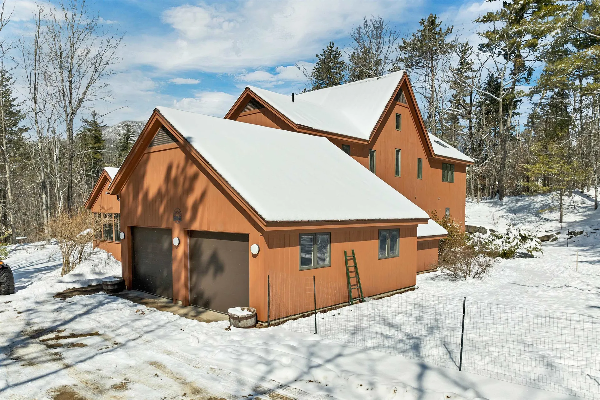 37 O'connor Lane Albany NH 03818