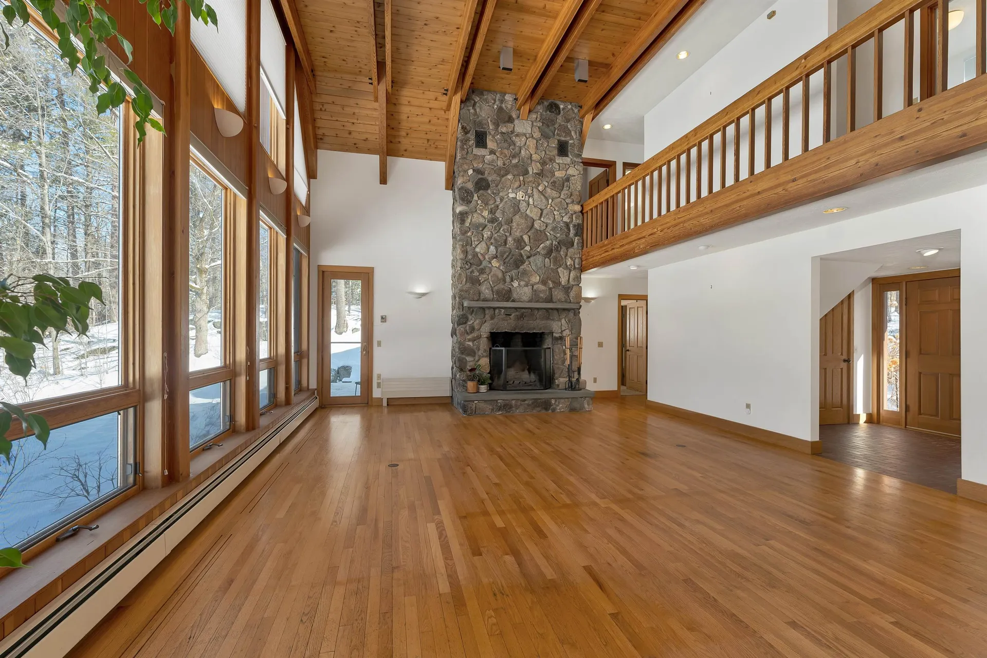 37 O'connor Lane Albany NH 03818