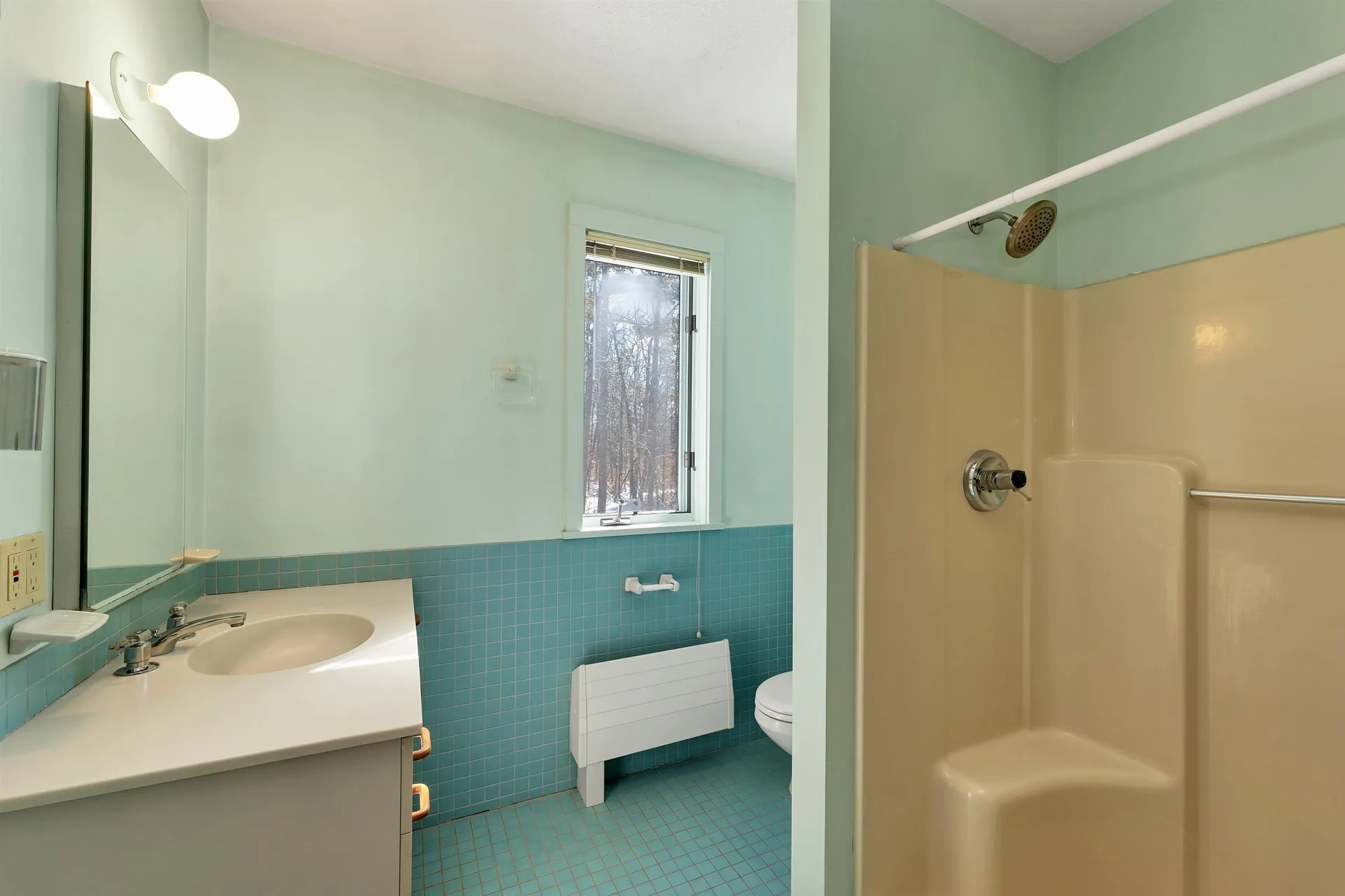 37 O'connor Lane Albany NH 03818
