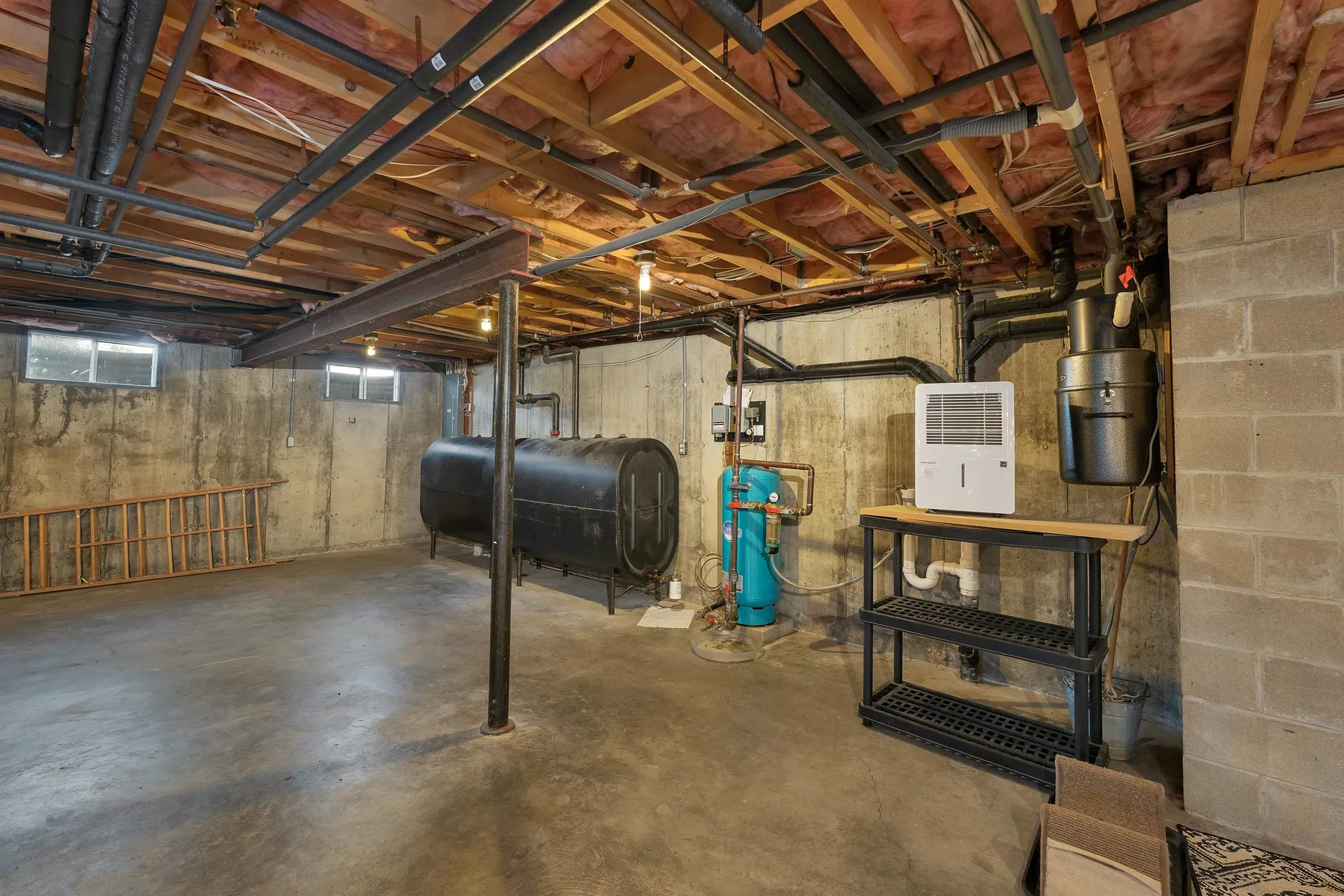 37 O'connor Lane Albany NH 03818