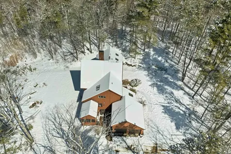 37 O'connor Lane Albany NH 03818